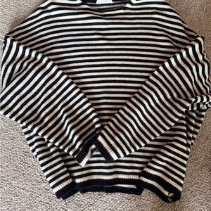 CJLA sweater